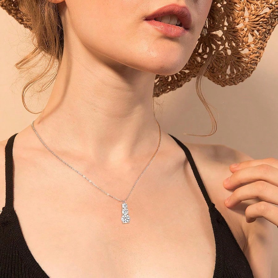 RK--Moissanite Pendant Necklace 925 Sterling Silver Necklaces For Women 3 Stone Pendant 18 To 20 Inch Jewelry Gifts